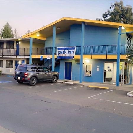 Park Inn By Radisson, Santa Rosa South Exterior photo